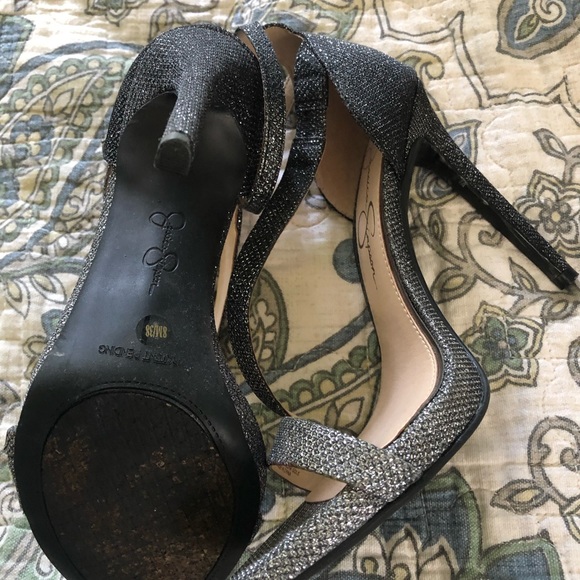 Shoes - Picture 3 of 4